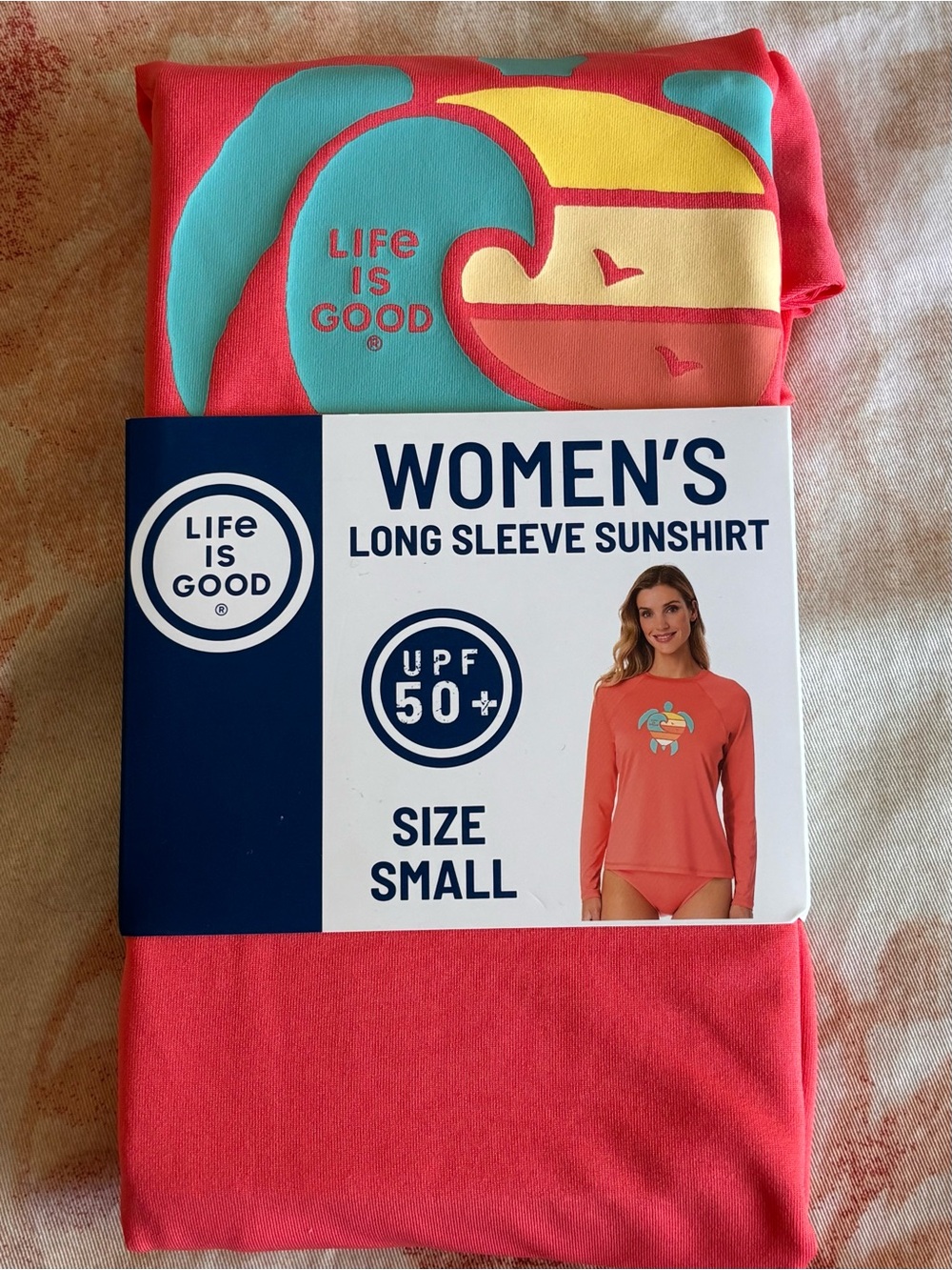 NWT Life Is Good Coral Women’s Long Sleeve Sunshirt UPF 50. Small